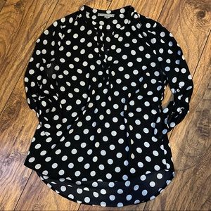 Daniel Rainn Stitch Fix V-Neck polka dot tunic polyester blouse - black & white